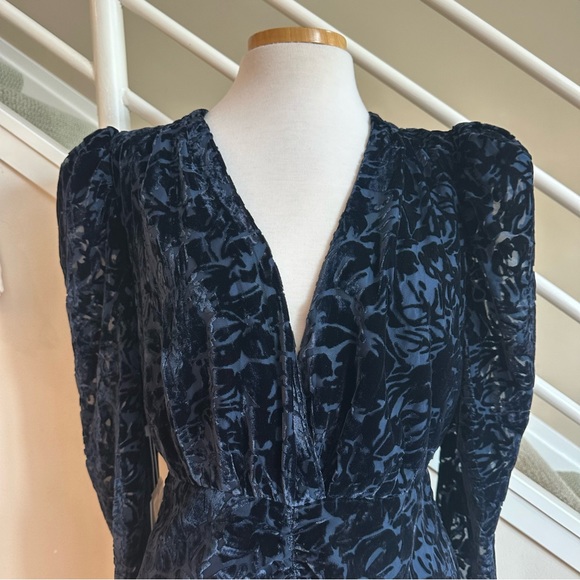 NWT RONNY KOBO Astrid Blue Velvet Burnout Plunge Neck Long Sleeve Midi Dress Lge - Picture 5 of 17